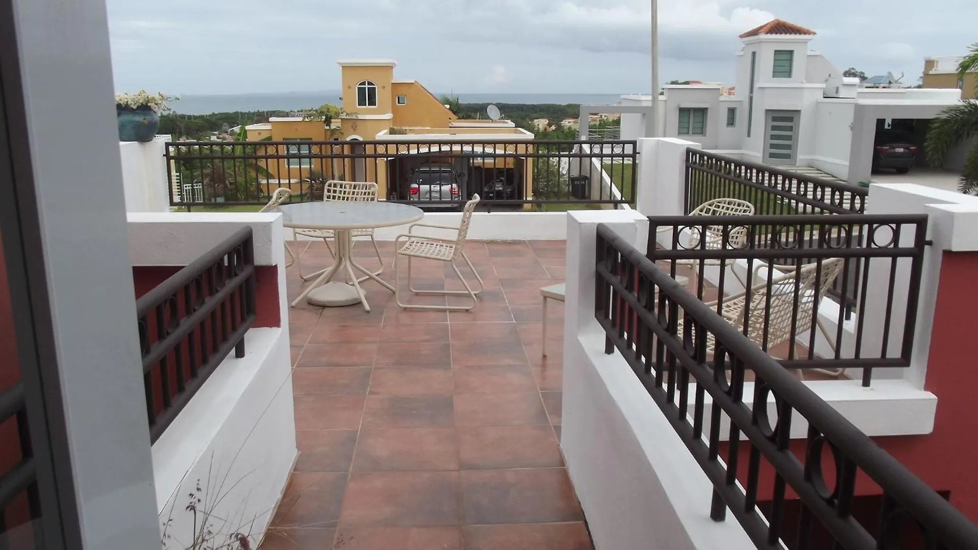 Beautiful Home At The Hill With Private Pool Ceiba